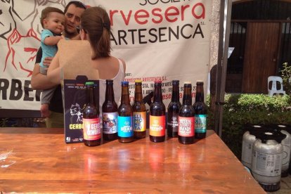 Muestra de cerveza artesana en Torredembarra.