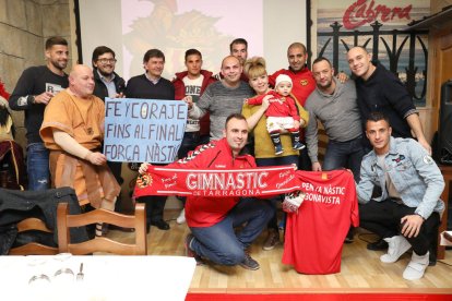 La plantilla del Nàstic inaugura la Penya Bonavista