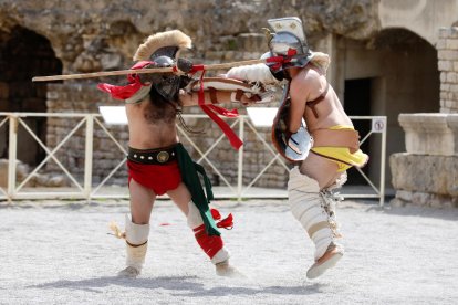 Imágenes de la lucha de gladiadores de Tarraco Viva.