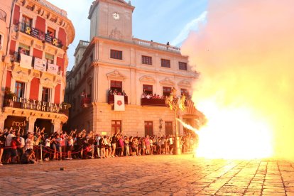 Encesa i primera Tronada Sant Pere