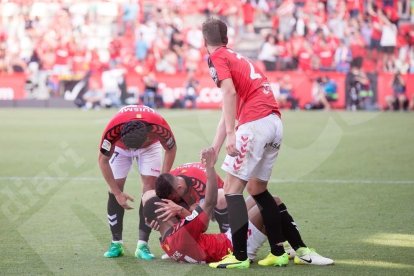 El Nàstic derrota al Gerona (3-1) y sale del descenso