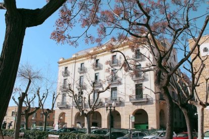 Port Plaza Apartments, nou establiment obert a la plaça dels Carros de Tarragona