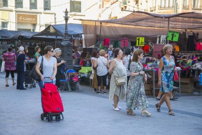 Després de més d'una dècada, els marxants tornen a la plaça Corsini