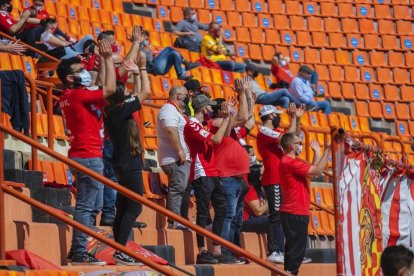 Gairebé un miler de persones al camp