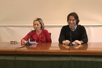 La concejala Marbel Negueruela, con Ramon Cuadrat.