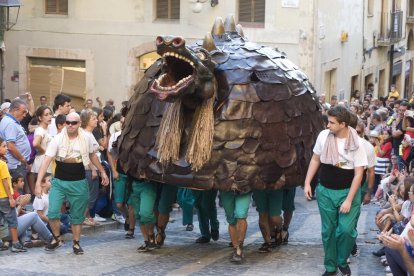 La Cucafera inaugura les festes dels 25 anys del Vermut Rumbero Solidari