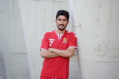 José Carlos, a les instal·lacions del Nou Estadi, abans de pujar al bus en direcció a l'estada a Olot.