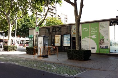 Punt de recàrrega a la plaça Llibertat.