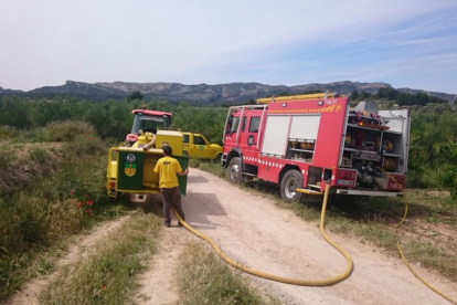 Un incendi crema 0,9 hectàrees a El Pinell de Brai