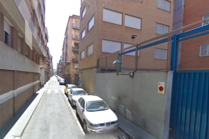 Carrer del Lleó, un dels carrers de la part baixa de la ciutat.