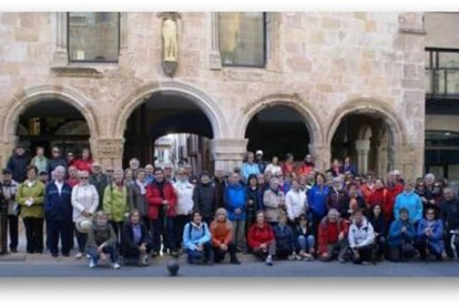 165 persones participen a la caminada de primavera del Camí de Ronda de Salou