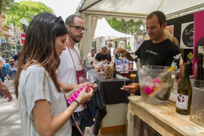 La Rambla Nova «es vesteix de vi» per reivindicar la marca DO Tarragona