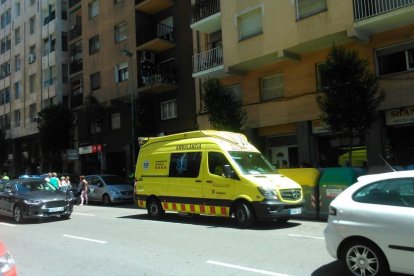 Assisteixen un home de 88 anys que ha mort al carrer Pere Martell