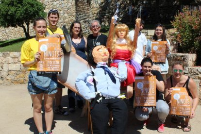 Aquest matí s'han presentat els Ninots als Jardins de la Casa de la Festa.