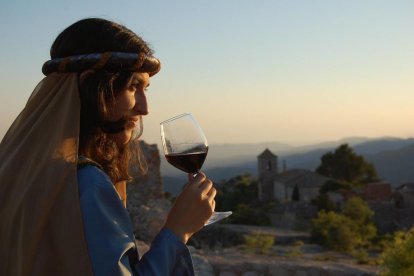 Maridatge de vins, llegendes i postes de sol a Siurana