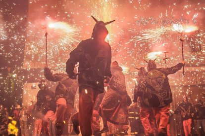 La Festa Major del Vendrell promociona a unos diablos forasteros