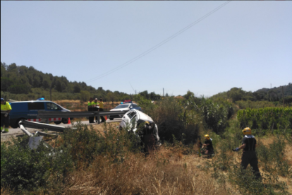 Rescaten una noia de l'interior del seu cotxe, després de patir un accident a Alforja