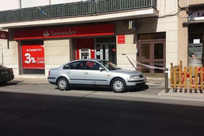 Atraquen una sucursal del banc Santander de Montblanc