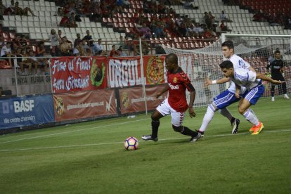 Una imatge del partit del Nàstic contra el Saragossa.