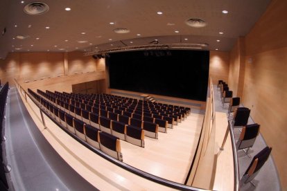 Imagen de la sala grande del Centro Cultural morellense.