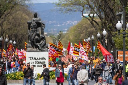 Los tarraconenses han salido a la calle para reivindicar sus derechos laborales.