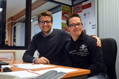 Jose Maria Andreu y Cristian en las oficinas del Nàstic