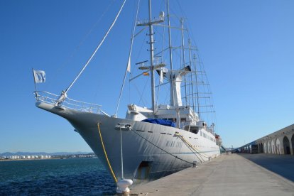 El 'Wind Surf' portarà més de 300 creueristes a Tarragona diumenge