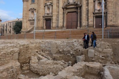 L'absis trobat durant les excavacions del solar de davant de la catedral.