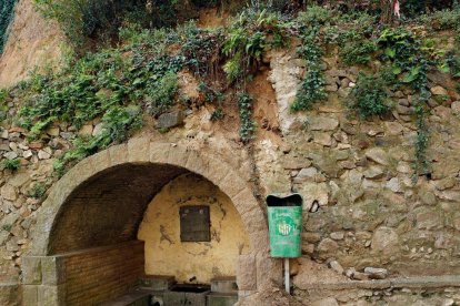 Les últimes pluges causen una esllavissada a la font de Sant Antoni