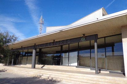 Imatge de les instal·lacions de la piscina municipal de Salou.