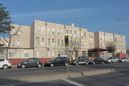 Una imatge d'arxiu de l'exterior del centre escolar reusenc, a l'avinguda Onze de Setembre.