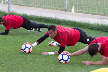 El portero del CF Reus, durante un entrenamiento-