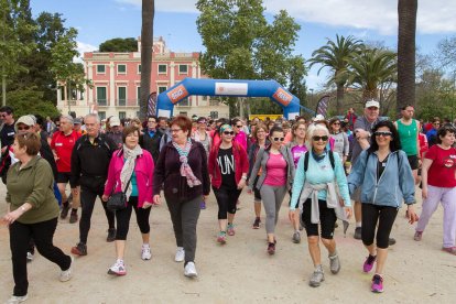 Gairebé 700 persones participen a la caminada entre Reus i la Pineda