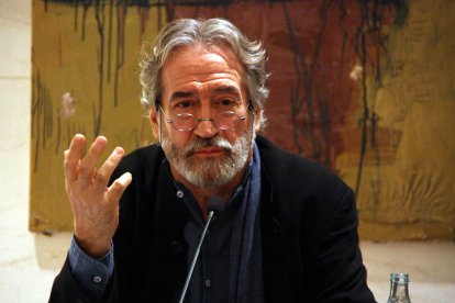 Jordi Savall, presentant el IV Festival de Música Antiga de Poblet.