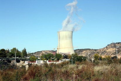 Vista general de la central nuclear d'Ascó.