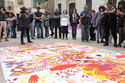 El mural de l'esdeveniment Big Draw a la plaça de la Font