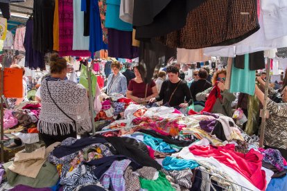 Paradistes al Mercat de Marxants de Reus han perdut quatre llicències en tres mesos