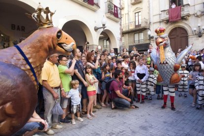 L'Àliga petita s'ha presentat en societata acompanyada de la de Vilafranca.