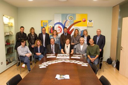 Mònica Balsells y los miembros de su candidatura.