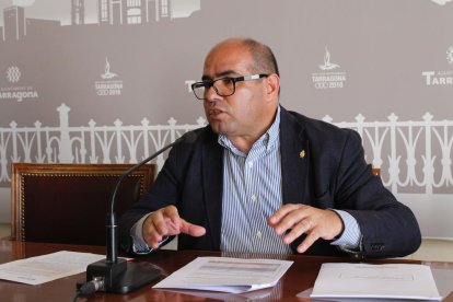 Josep Maria Prats durant la presentació del Pla de Biblioteques.