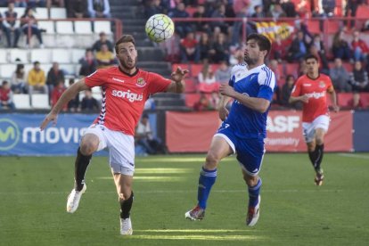 El Nàstic cae de la zona de ascenso directo, pero sigue dependiendo de él