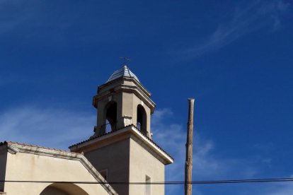 Imagen del palo situado en la plaza de la iglesia de Sant Ramon de Comarruga.