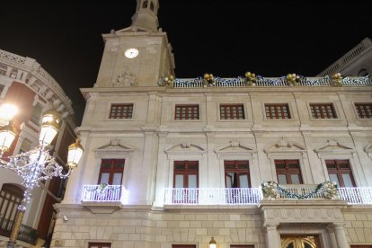 Fachada del Ayuntamiento de Reus.