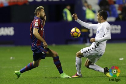 Bouzón, durante una acción del partido.