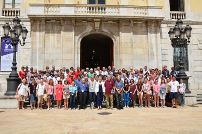 Fotografia de grup dels participants al Congrés Mundial del Carilló