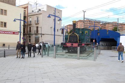 La màquina de vapor Tàrraco, a pocs metres del conegut com a pont de la Petxina.