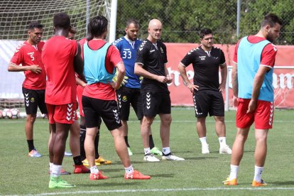 Nano Rivas té a les seves mans aconseguir la permanència amb el Nàstic.