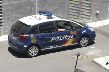 Imagen de archivo de un coche de la Policía Nacional.