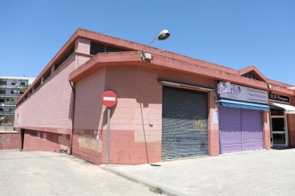 La biblioteca de Torreforta s'ubicarà a la part en desús del Mercat del barri, situada a l'esquerra.