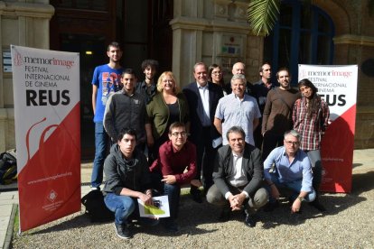 Els participants a la presentació del festival de cinema de Reus.